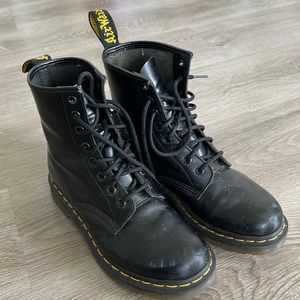 Size 9 Dr Martin’s